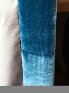 Rideaux velours de soie bleue détail revers sur doublure